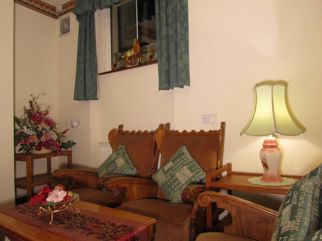 Garden Hotel بانغور المظهر الخارجي الصورة